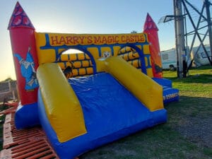 Harrys Magic Bouncy Castle - Bounce2Bounce
